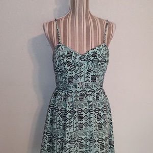 Forever 21 Green and Black Sundress with Spaghetti Straps